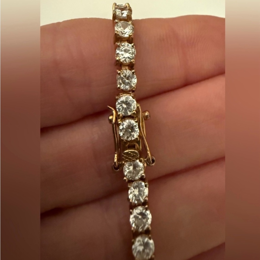 Vintage Gold-Tone 7.75” Tennis Bracelet - Picture 4 of 5
